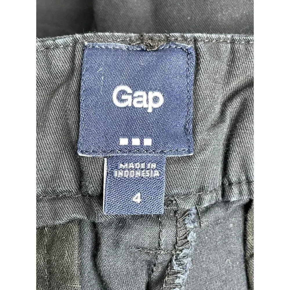 GAP Women's Bermuda Shorts Black Size 4